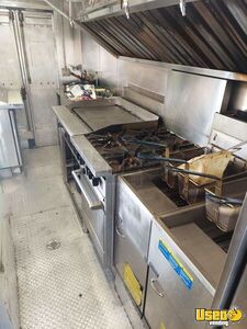 2007 Workhorse Kitchen Food Truck All-purpose Food Truck Backup Camera New Jersey Gas Engine for Sale