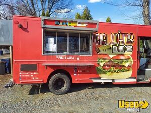2007 Workhorse Kitchen Food Truck All-purpose Food Truck Concession Window New Jersey Gas Engine for Sale