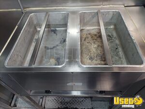 2007 Workhorse Kitchen Food Truck All-purpose Food Truck Oven New Jersey Gas Engine for Sale