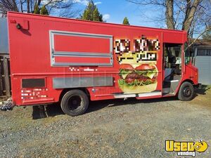 2007 Workhorse Kitchen Food Truck All-purpose Food Truck Stainless Steel Wall Covers New Jersey Gas Engine for Sale