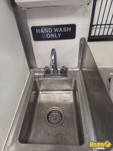 2007 Workhorse Kitchen Food Truck All-purpose Food Truck Stovetop New Jersey Gas Engine for Sale