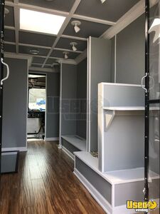 2007 Workhorse Mobile Boutique Truck Mobile Boutique Trailer Electrical Outlets Tennessee Gas Engine for Sale