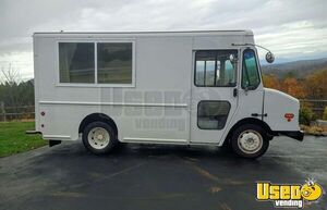 2007 Workhorse W42 All-purpose Food Truck North Carolina Diesel Engine for Sale