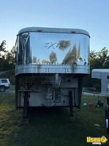 2007 Xt-488 4-horse Lq Trailer Refrigerator West Virginia for Sale