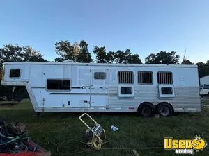 2007 Xt-488 4-horse Lq Trailer Restroom West Virginia for Sale
