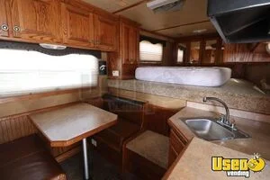 2008 3-horse Lq Trailer 14 Minnesota for Sale