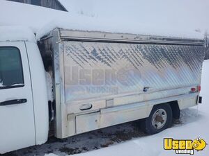2008 3500 Hd Lunch Serving Food Truck Lunch Serving Food Truck 17 Quebec Gas Engine for Sale