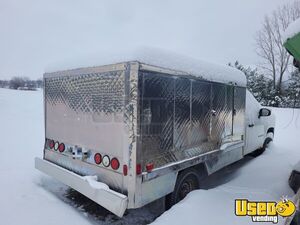 2008 3500 Hd Lunch Serving Food Truck Lunch Serving Food Truck 19 Quebec Gas Engine for Sale