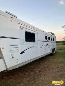 2008 4-horse Lq Trailer Hay Pod Or Roof Rack Texas for Sale