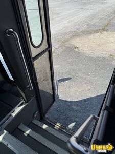 2008 Bus Shuttle Bus 6 Pennsylvania Diesel Engine for Sale