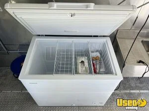 2008 C4500 All-purpose Food Truck Gray Water Tank Florida Diesel Engine for Sale
