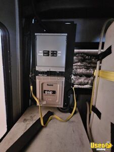 2008 C4500 Mobile Hair & Nail Salon Truck 22 California Diesel Engine for Sale