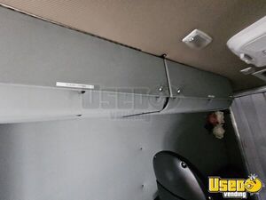 2008 C4500 Mobile Hair & Nail Salon Truck 23 California Diesel Engine for Sale