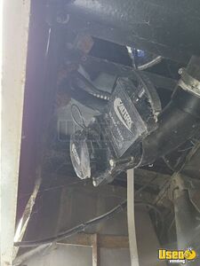 2008 C4500 Mobile Hair & Nail Salon Truck 32 California Diesel Engine for Sale