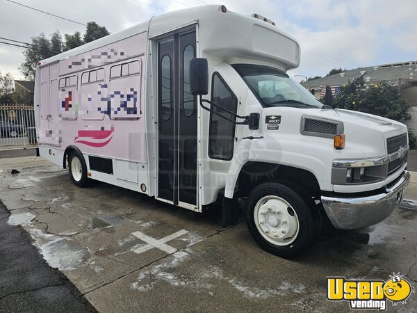2008 C4500 Mobile Hair & Nail Salon Truck California Diesel Engine for Sale