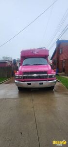 2008 C4500 Mobile Hair & Nail Salon Truck Floor Drains Illinois Diesel Engine for Sale