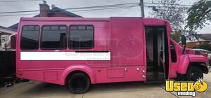 2008 C4500 Mobile Hair & Nail Salon Truck Illinois Diesel Engine for Sale