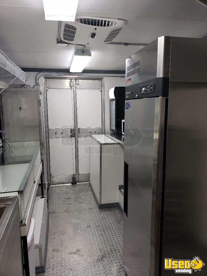 2008 16' Workhorse Bakery Food Truck with 2019 Commercial Kitchen Build