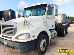 2008 Columbia Freightliner Semi Truck Texas for Sale