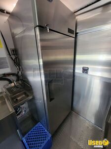 2008 E-350 Kitchen Food Truck All-purpose Food Truck Reach-in Upright Cooler Maryland Gas Engine for Sale