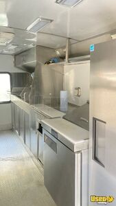 2008 E-350 Kitchen Food Truck All-purpose Food Truck Refrigerator California Gas Engine for Sale