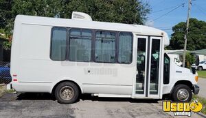 2008 Ford E-350 Used Mobile Dog Groomer Truck/ Pet Care Truck for Sale in Florida!