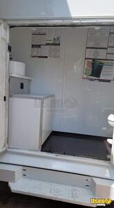 2008 E-350 Mobile Dog Groomer Truck Pet Care / Veterinary Truck Toilet Florida Gas Engine for Sale