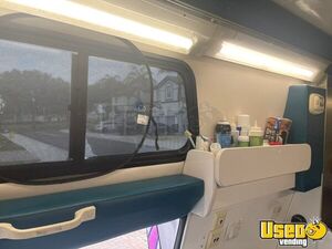 2008 E-350 Mobile Pet Grooming Truck Pet Care / Veterinary Truck Air Conditioning Florida Gas Engine for Sale