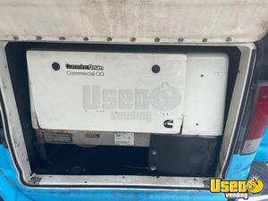 2008 E-350 Mobile Pet Grooming Truck Pet Care / Veterinary Truck Fresh Water Tank Florida Gas Engine for Sale