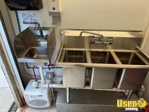 2008 E-350 Step Van Ice Cream Truck Exterior Customer Counter New York Gas Engine for Sale