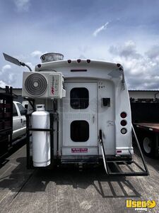 2008 E 450 All-purpose Food Truck Diamond Plated Aluminum Flooring Louisiana Gas Engine for Sale