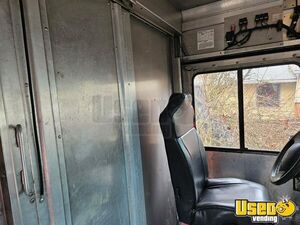 2008 E-450 Econoline All-purpose Food Truck Diamond Plated Aluminum Flooring Oregon for Sale