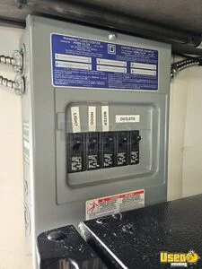 2008 E350 All-purpose Food Truck 50 Kansas Gas Engine for Sale