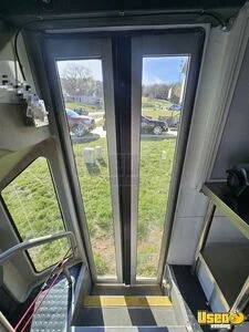 2008 E350 All-purpose Food Truck Upright Freezer Kansas Gas Engine for Sale