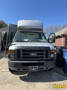 2008 E350 Van W/ Ext Mobile Boutique Air Conditioning Texas for Sale