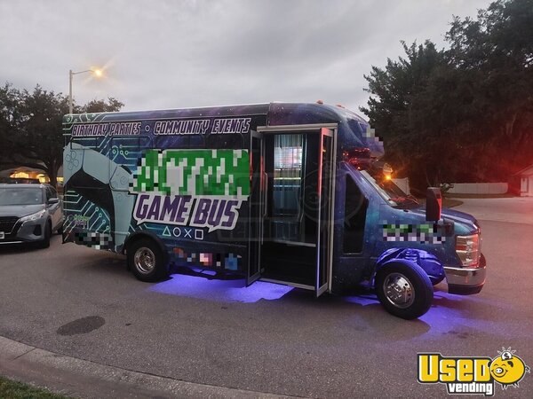 2008 E450 Mobile Gaming Bus Party / Gaming Trailer Florida Gas Engine for Sale