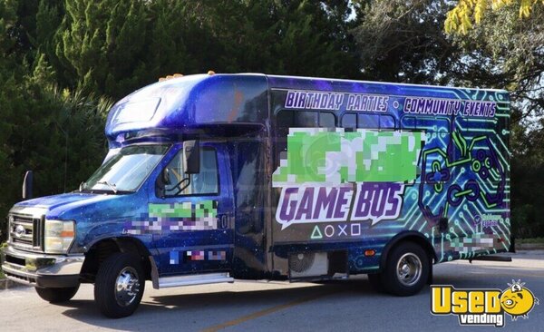 2008 E450 Mobile Gaming Bus Party / Gaming Trailer Florida Gas Engine for Sale
