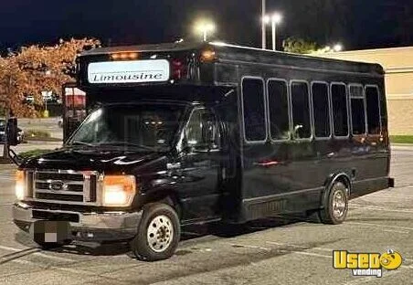 2008 E450 Party Bus New York Gas Engine for Sale
