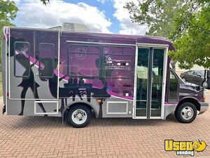 2008 Mobile Salon Truck Mobile Hair & Nail Salon Truck Florida Diesel Engine for Sale