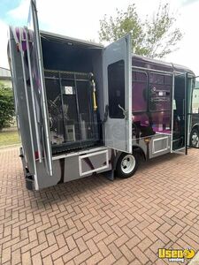 2008 Mobile Salon Truck Mobile Hair Salon Truck Air Conditioning Florida Diesel Engine for Sale