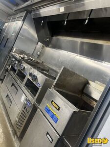 2008 Mt45 All-purpose Food Truck Stainless Steel Wall Covers California Diesel Engine for Sale