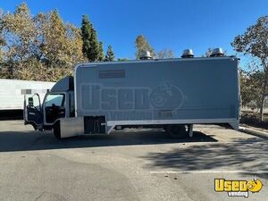 2008 Npr Catering Food Truck All-purpose Food Truck Concession Window California Diesel Engine for Sale
