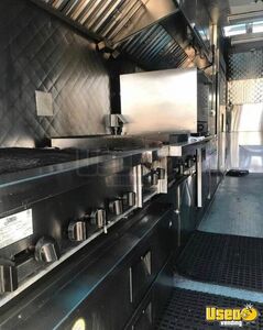 2008 Npr Catering Food Truck All-purpose Food Truck Diamond Plated Aluminum Flooring California Diesel Engine for Sale