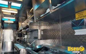 2008 Npr Kitchen And Catering Food Truck All-purpose Food Truck Insulated Walls California Diesel Engine for Sale