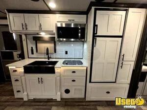 2008 Silverlite Living Quarters Horse Trailer Air Conditioners Mississippi for Sale