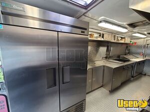 2008 Step Van All-purpose Food Truck Reach-in Upright Cooler British Columbia Gas Engine for Sale