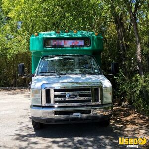 2008 Us4 Econoline Mobile Hair & Nail Salon Truck Air Conditioning Texas Gas Engine for Sale