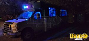 2008 Us4 Econoline Mobile Hair & Nail Salon Truck Interior Lighting Texas Gas Engine for Sale