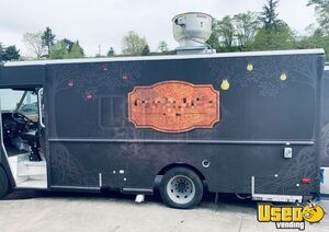2008 Utilimaster Step Van Kitchen Food Truck All-purpose Food Truck Cabinets Washington Diesel Engine for Sale