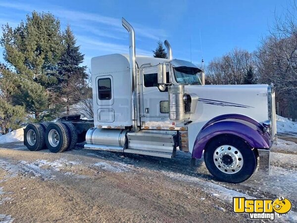 2008 W900 Kenworth Semi Truck Wisconsin for Sale